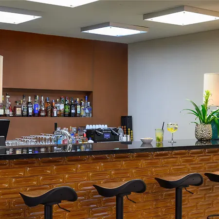 Melia 호텔 세투발